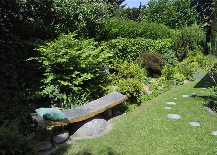 Gemauerte Gartenmöbel